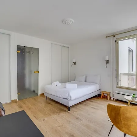 5 - Beautiful L000 Apartment Paris